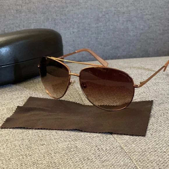 Michael Kors Jet Set M2047S 780 Gold Frame Brown Glass Lens Aviator Sunglasses Michael Kors M2047S Sunglasses | M2 047S Jet Set Aviator  main image 4